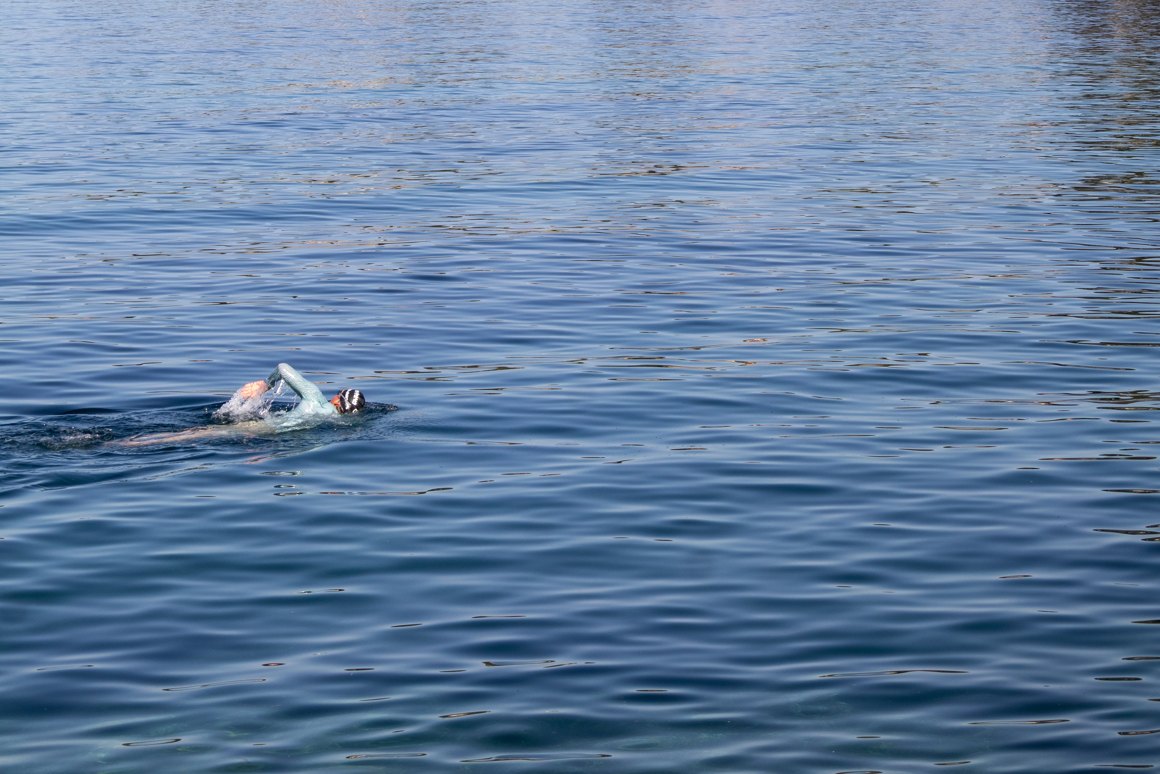 Christian Jousset nageant en Méditerranée